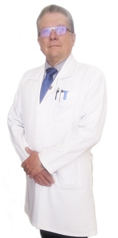 medico cubano jose fernandez urquiza cirujano en tacna peru